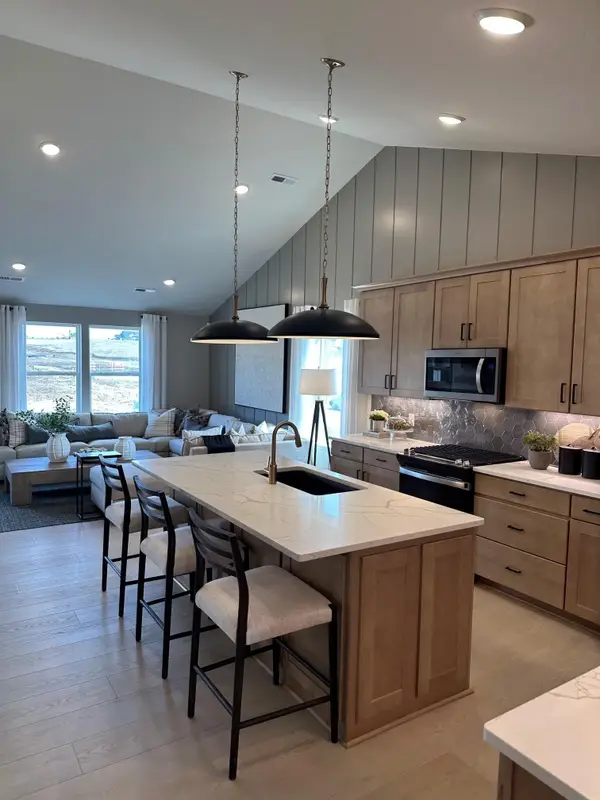 8849 63rd Street S, Cottage Grove, MN 55016