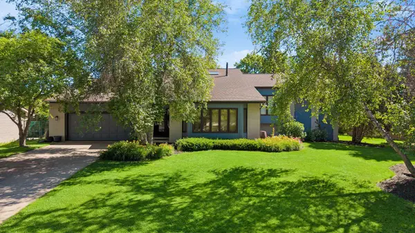 7966 Island Road, Eden Prairie, MN 55347