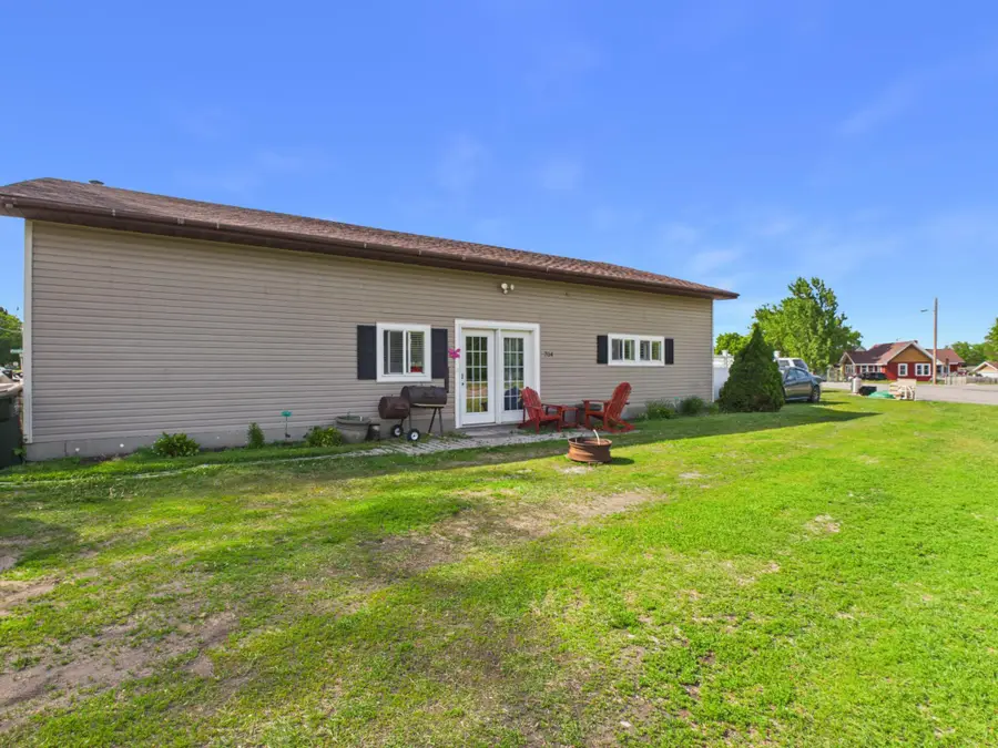 704 Getty Street S, Sauk Centre, MN 56378 - #2