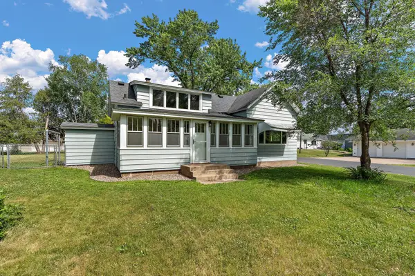 387 2nd Street S, Bayport, MN 55003