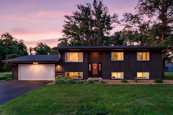 1010 Ferndale Street N, Maplewood, MN 55119