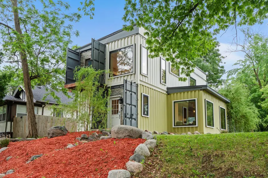 2434 Irving Avenue N, Minneapolis, MN 55411 - #2