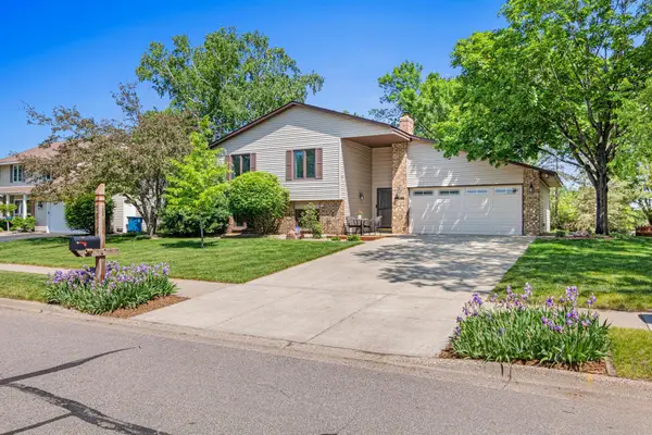 7816 W 103rd Street, Bloomington, MN 55438