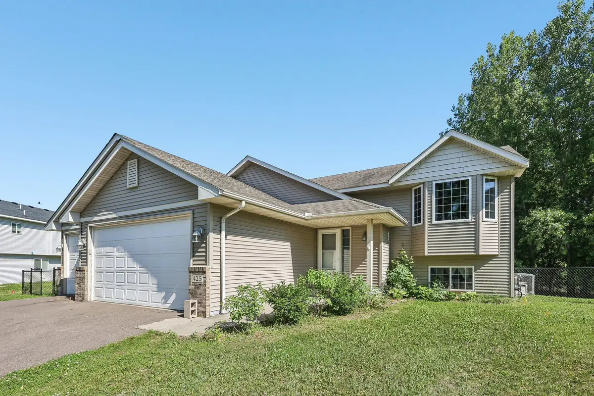 425 66th Street Sw, Waverly, MN 55390 - #1