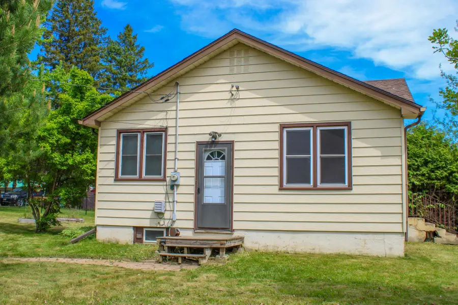 423 38th Street E, Hibbing, MN 55746 - #3