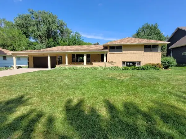 3511 Roosevelt Street Ne, Saint Anthony, MN 55418