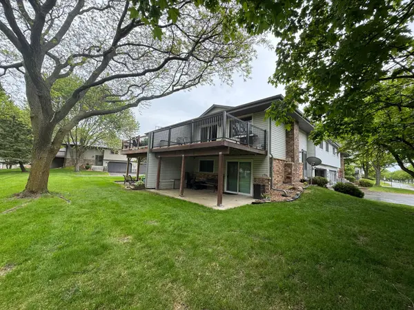 604 Portland Place, Burnsville, MN 55337