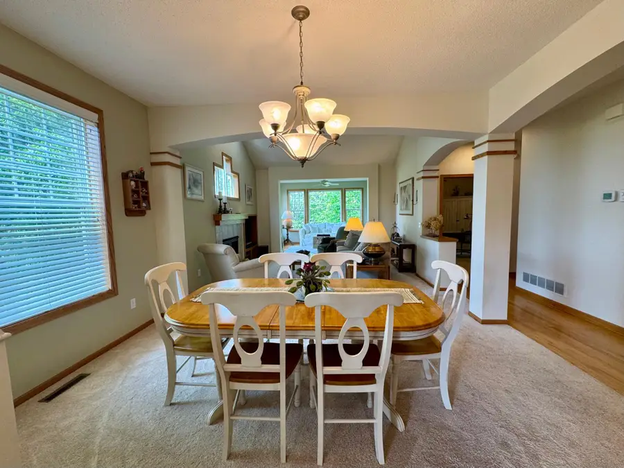 4711 Walnut Grove Lane N, Plymouth, MN 55446 - #2