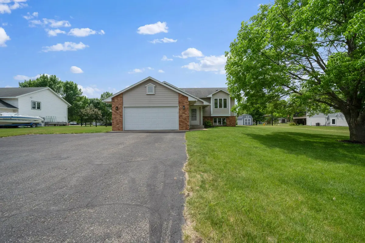 1100 Lochmist Lane Nw, Alexandria, MN 56308 - #1