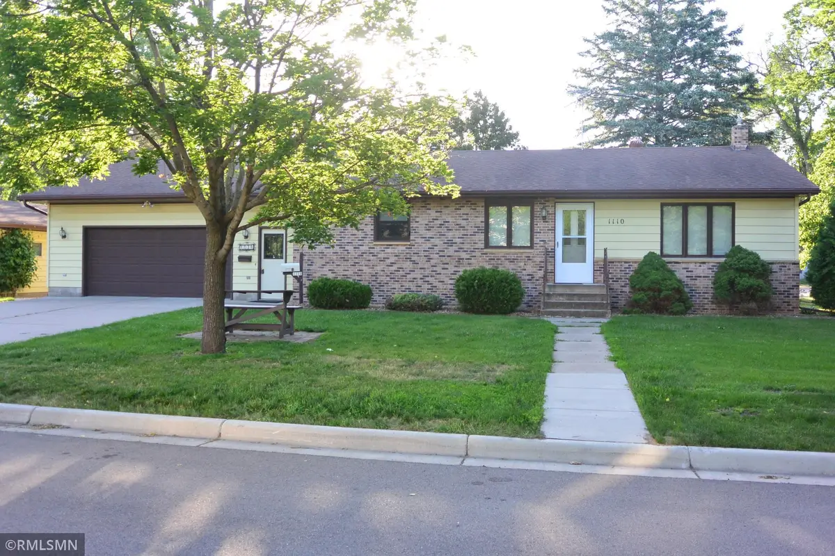 1110 Mcleod Avenue N, Glencoe, MN 55336 - #1
