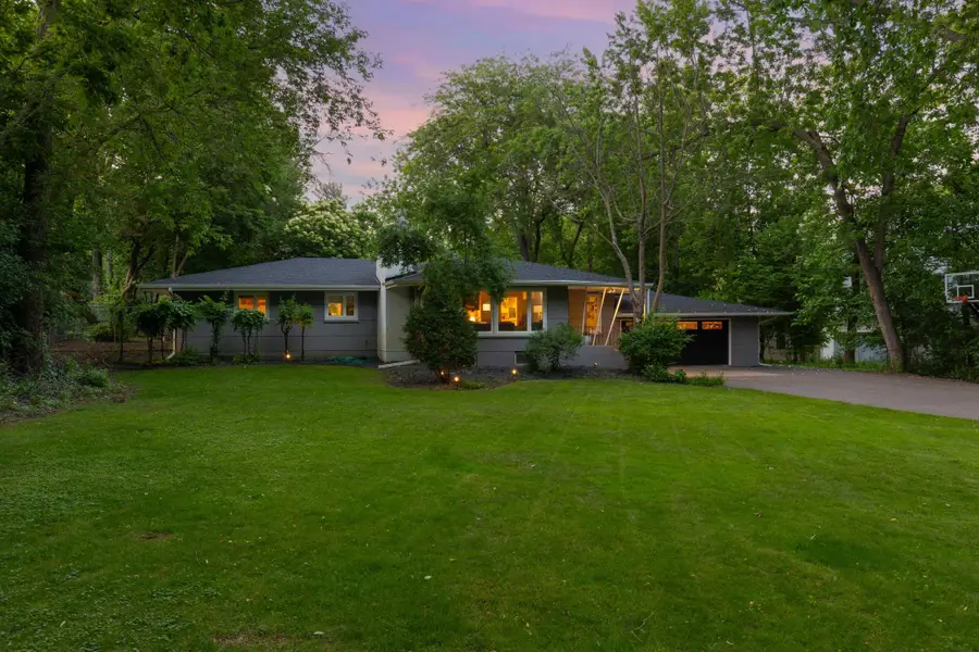18150 Honeysuckle Lane, Wayzata, MN 55391 - #2