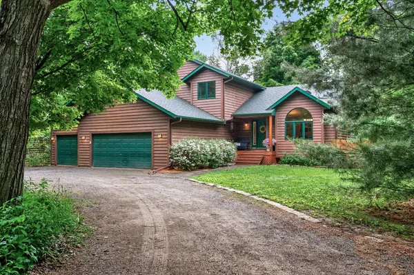 27421 Quinlan Avenue, Lindstrom, MN 55045