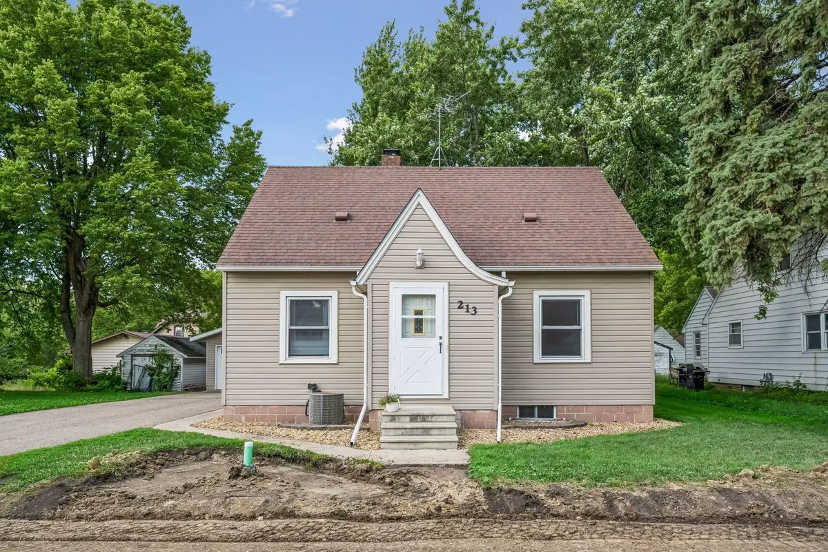 213 Queen Avenue Nw, Silver Lake, MN 55381 - #1