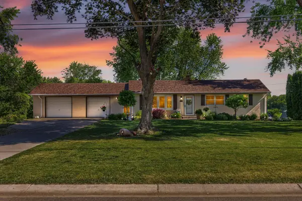 2133 62nd Street E, Inver Grove Heights, MN 55077