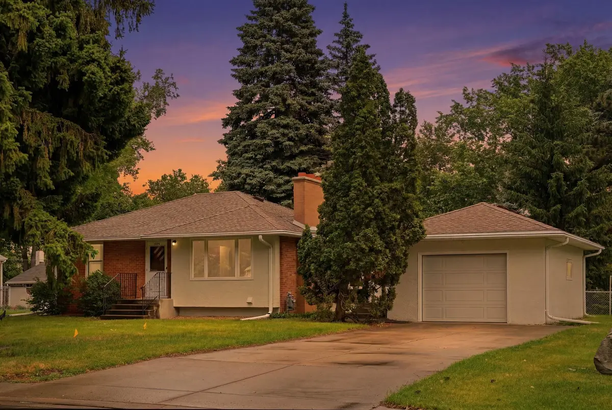 2972 Woodbridge Street, Roseville, MN 55113 - #1