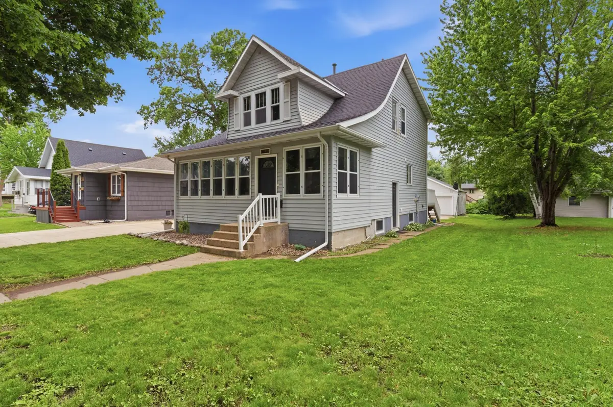 1020 5th Street Sw, Willmar, MN 56201 - #1