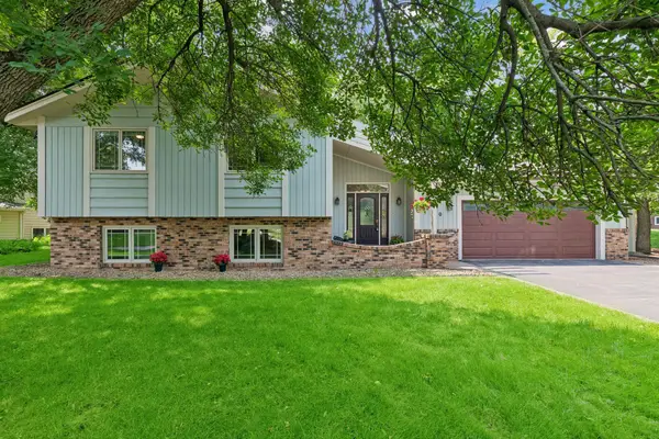 7240 Ticonderoga Trail, Eden Prairie, MN 55346