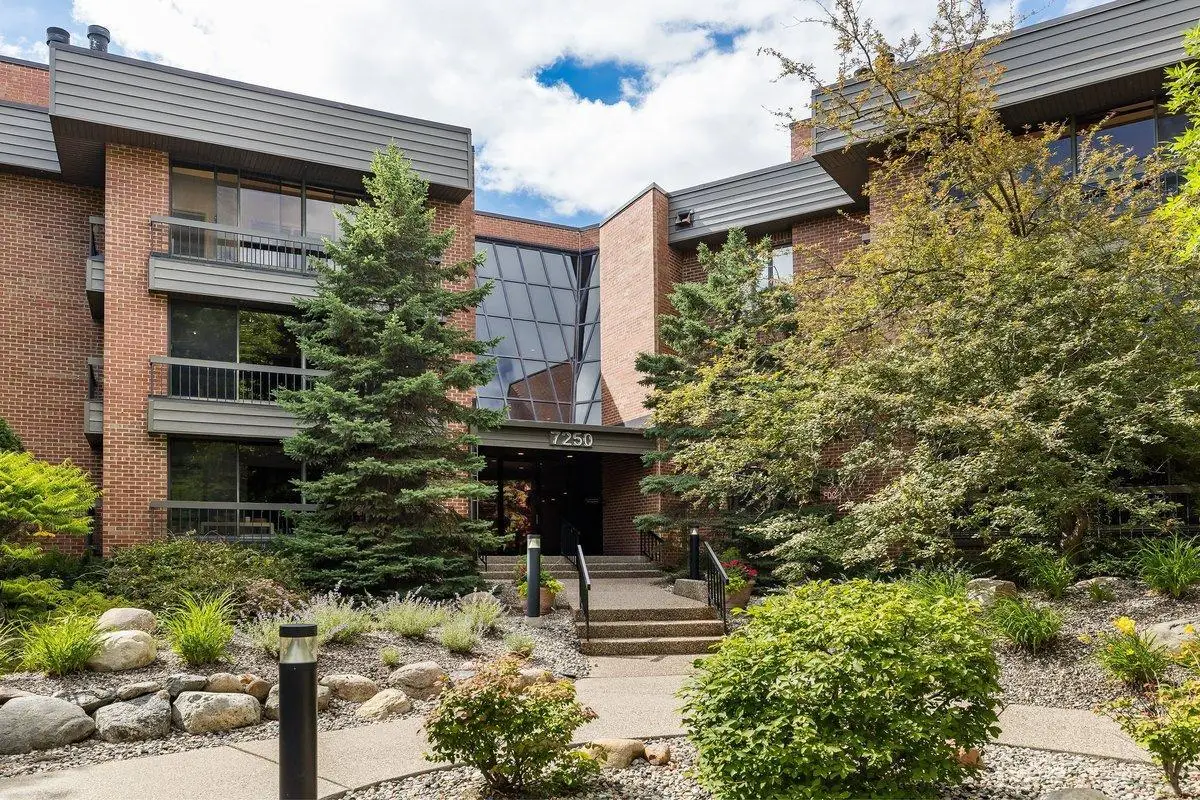 7250 Lewis Ridge Parkway #112, Edina, MN 55439 - #1