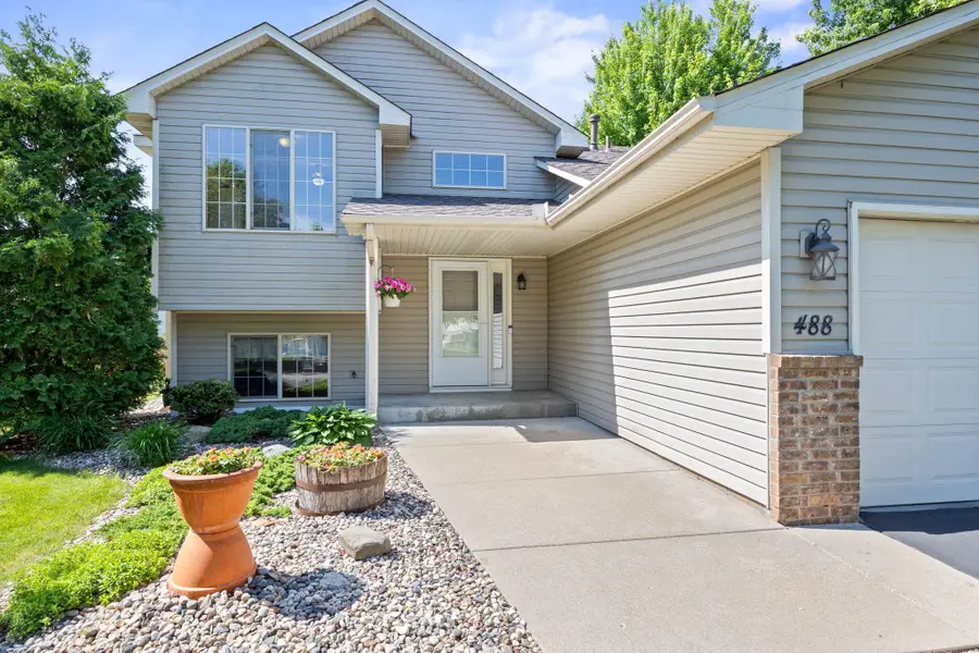 488 Thomas Avenue, Shakopee, MN 55379 - #2