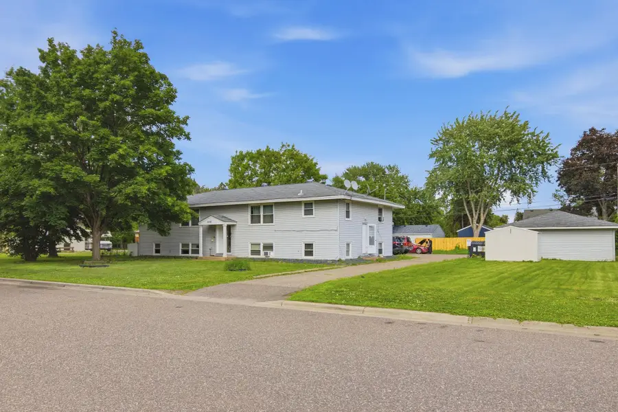 5116 Edgewood Avenue N, Crystal, MN 55428 - #3