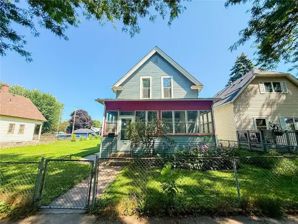 989 Conway Street, Saint Paul, MN 55106