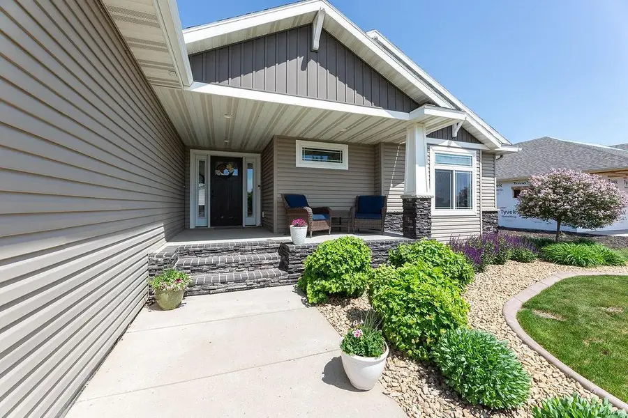 3977 49th Avenue S, Fargo, ND 58104 - #3