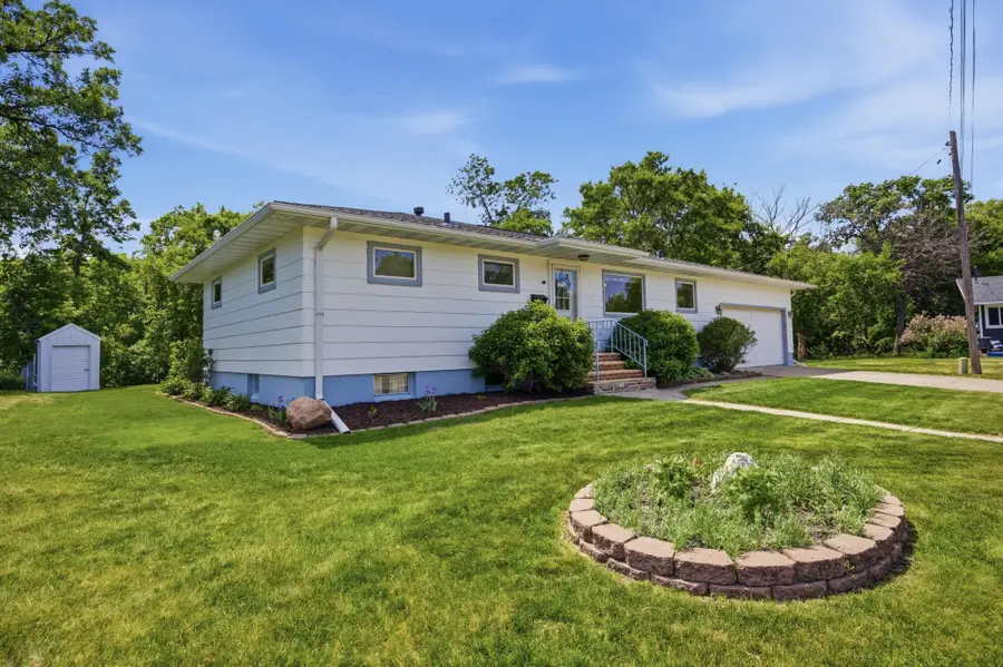 543 4th Avenue W, West Fargo, ND 58078 - #2