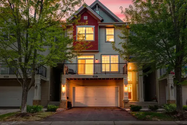 8334 Emery Parkway N #2408, Champlin, MN 55316
