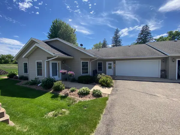 1503 Highview Trail #6, Albert Lea, MN 56007