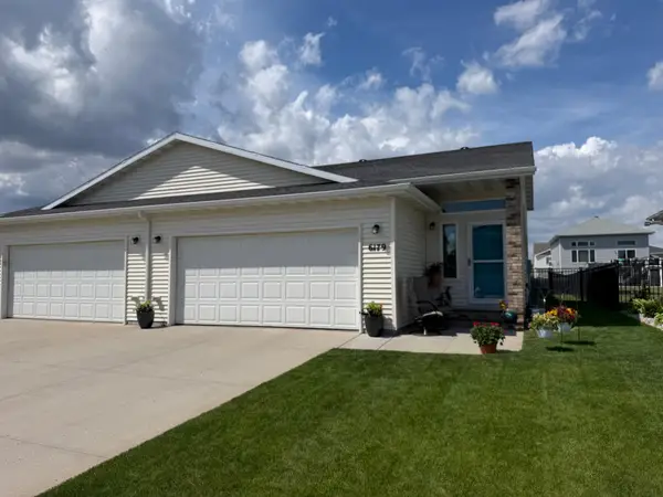6179 56th Avenue S, Fargo, ND 58104