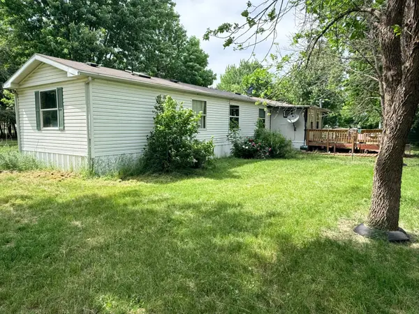 400 Dewey Street, Walnut Grove, MN 56180