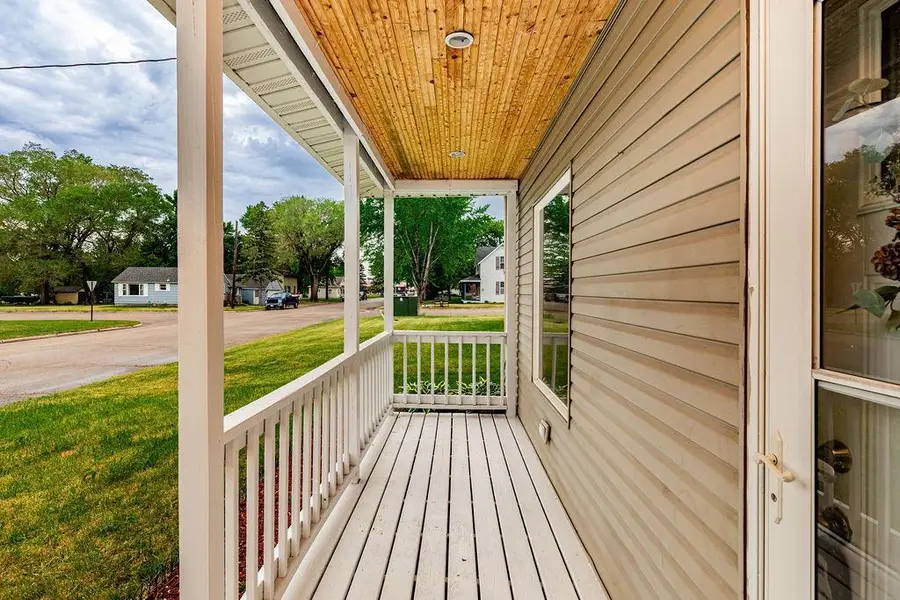 414 2nd Street Nw, Barnesville, MN 56514 - #3