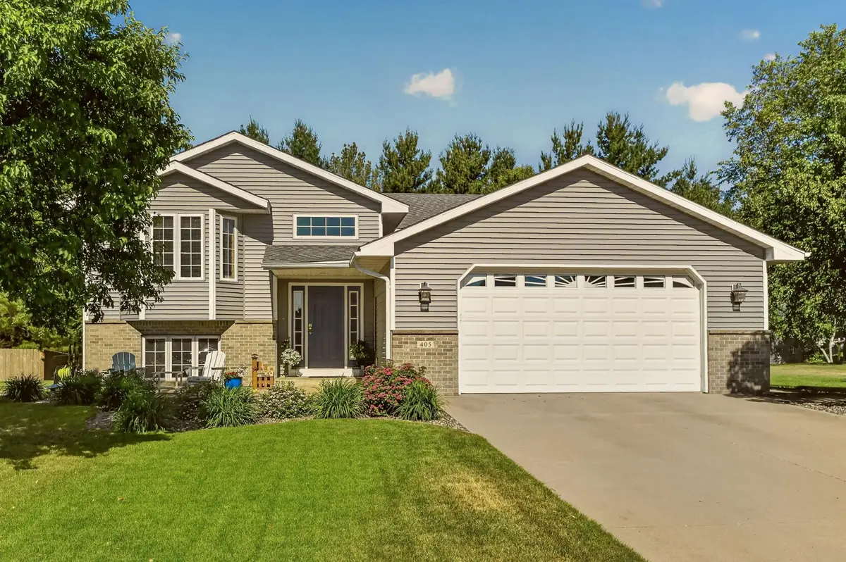 405 11th Avenue Nw, Dodge Center, MN 55927 - #1