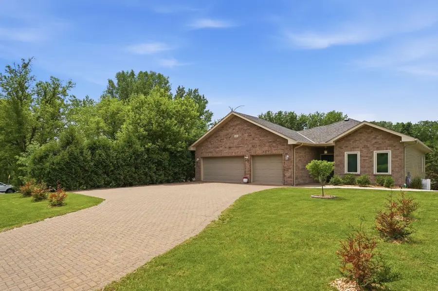 1945 Division Street N, North Saint Paul, MN 55109 - #3