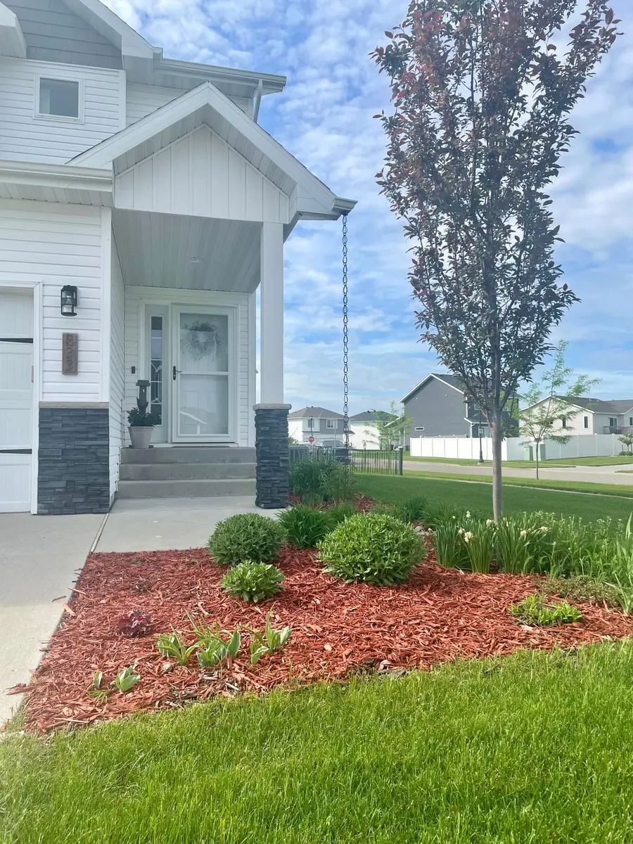 833 Cathy Drive W, West Fargo, ND 58078 - #2