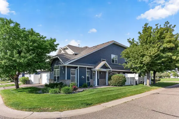 440 Hickory Lane N, Oakdale, MN 55128