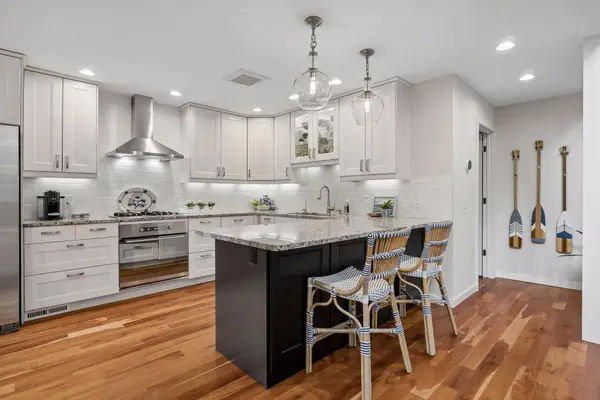 5724 Duncan Lane, Edina, MN 55436