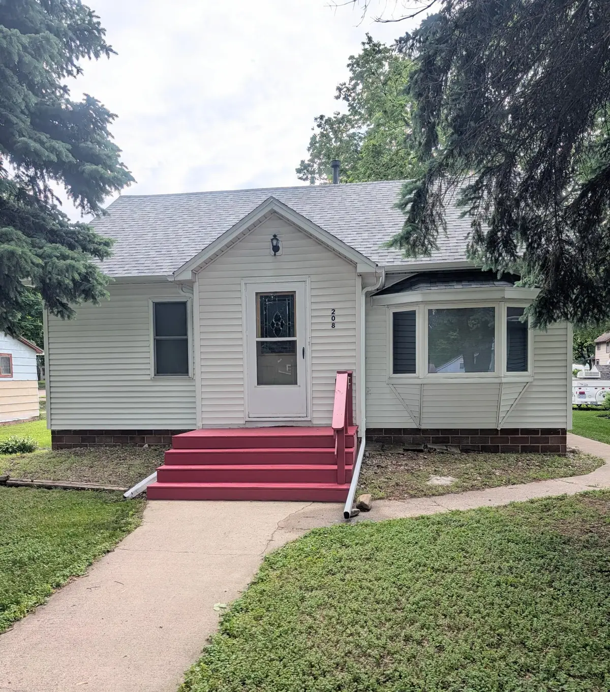 208 S 7th Street, Montevideo, MN 56265 - #1