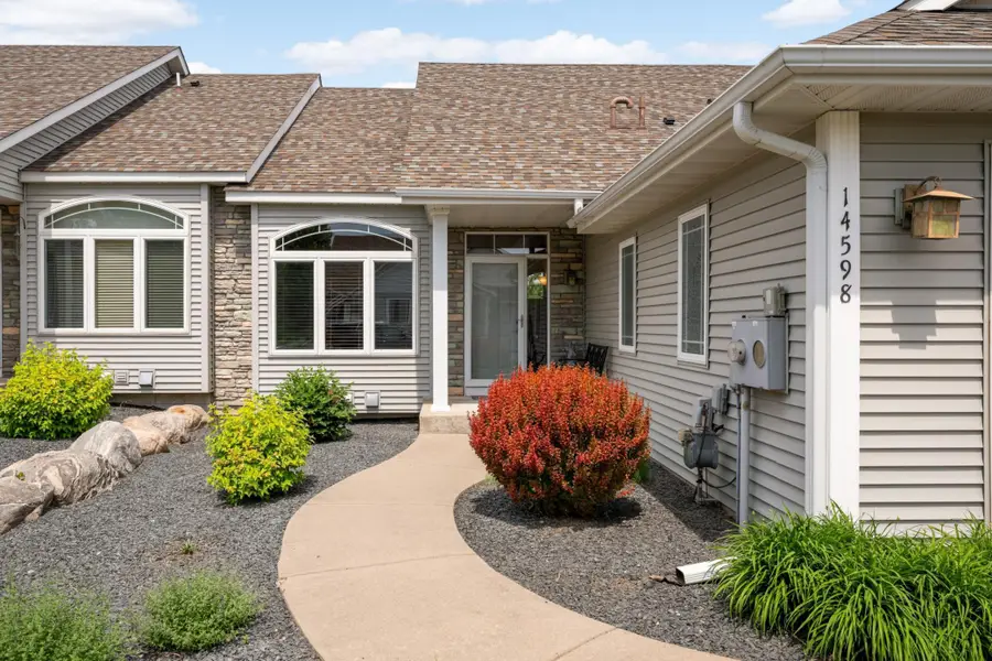 14598 Hunters Lane, Savage, MN 55378 - #2