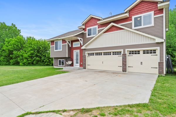 840 Highview Loop Se, Pine City, MN 55063