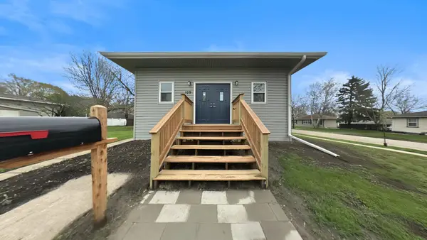 109 S Cottage Grove Avenue, Luverne, MN 56156