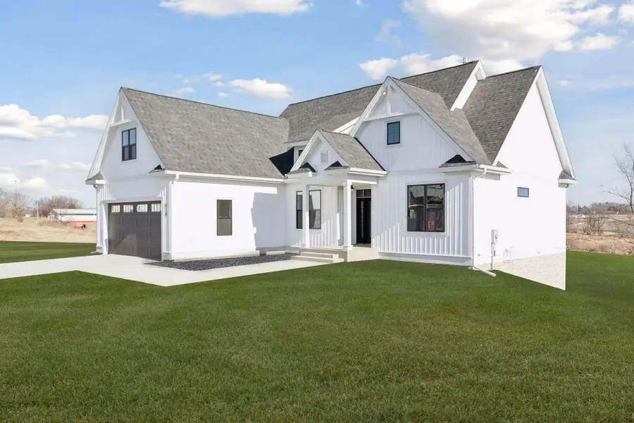610 Field Point Street, Roberts, WI 54023 - #3