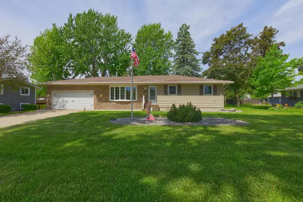 540 4th Street N, Winsted, MN 55395