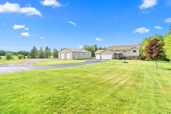 34215 Grange Circle, Stacy, MN 55079