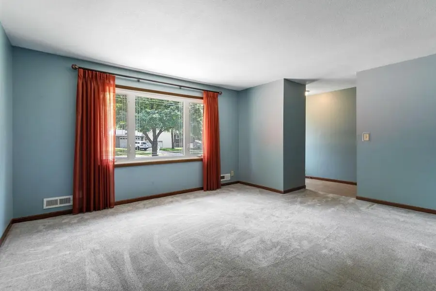7338 Homestead Avenue S, Cottage Grove, MN 55016 - #3