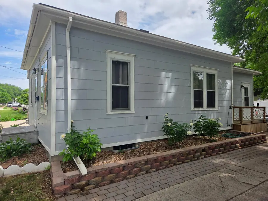 310 14th Street S, Fargo, ND 58103 - #3