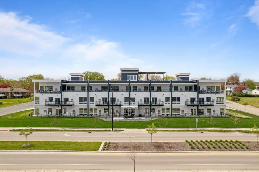 907 N Lakeshore Drive #303, Lake City, MN 55041 - #2