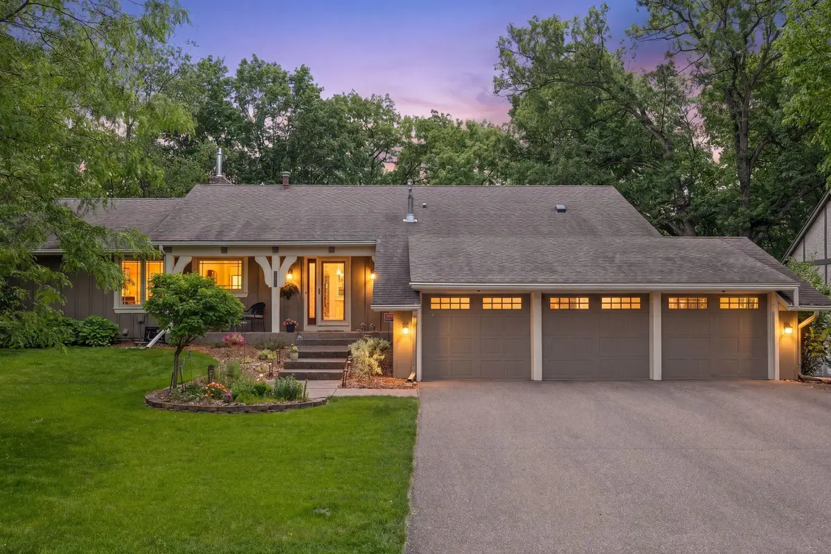 8091 Kentucky Circle, Bloomington, MN 55438 - #1