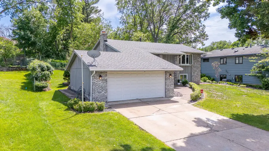 1630 Camelot Lane Ne, Fridley, MN 55432 - #2