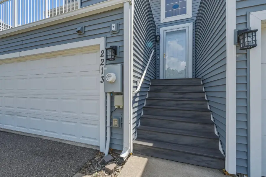 2213 E 117th Street, Burnsville, MN 55337 - #2